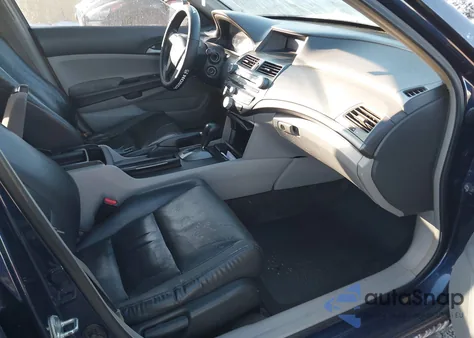 2009 Honda Accord 2.4 Lx from USA, damaged, VIN 1HGCP26349A016684